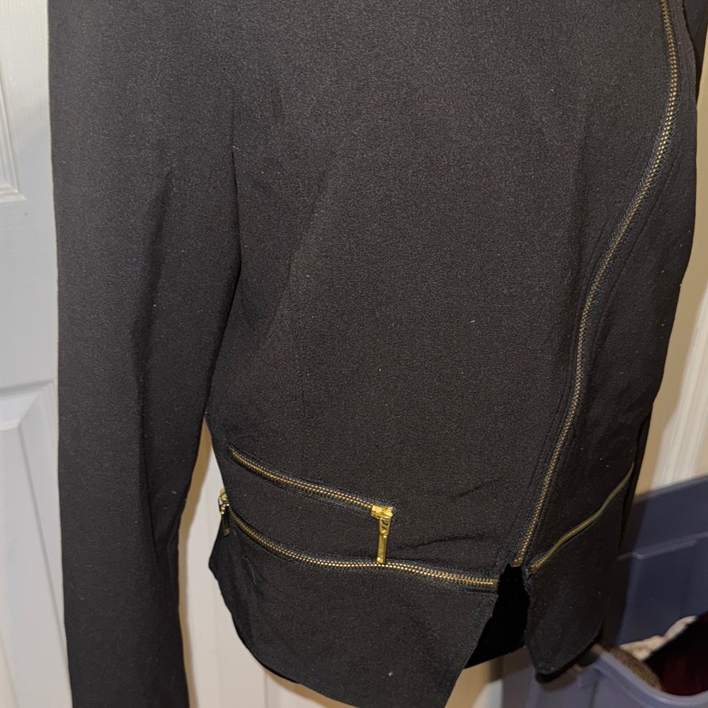 2B Bebe Black Asymmetrical Blazer - Picture 4 of 14